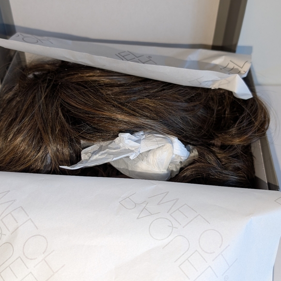 Raquel Welch Signature Collection Hazelnut - Picture 6 of 13